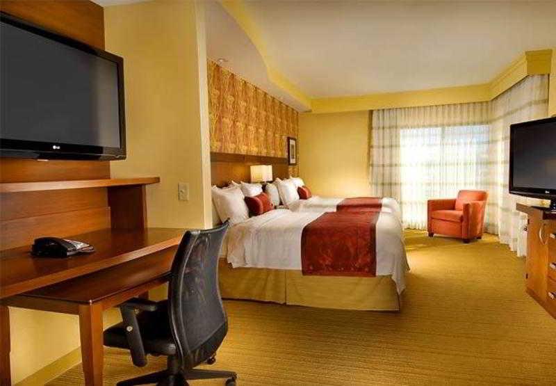 Courtyard By Marriott Wichita Falls Bilik gambar